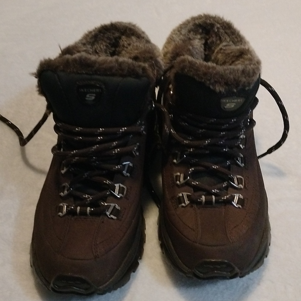 Skechers Sports boots size US 6.5